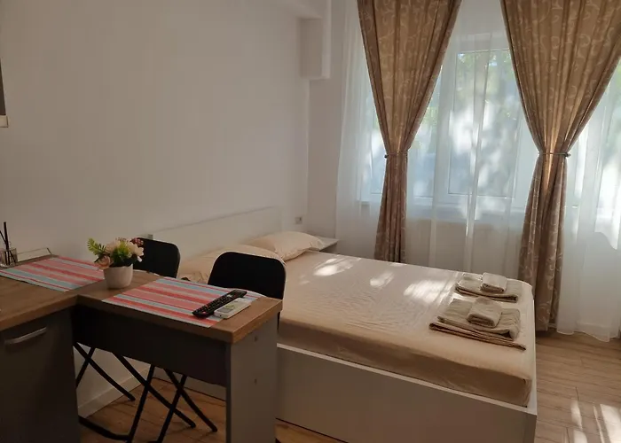 Mamaia Bulevard Residences 3 アパート