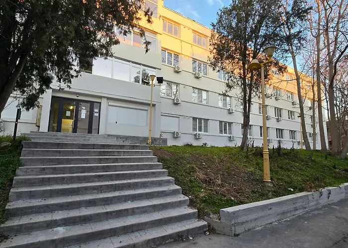 アパート Mamaia Bulevard Residences 3 *